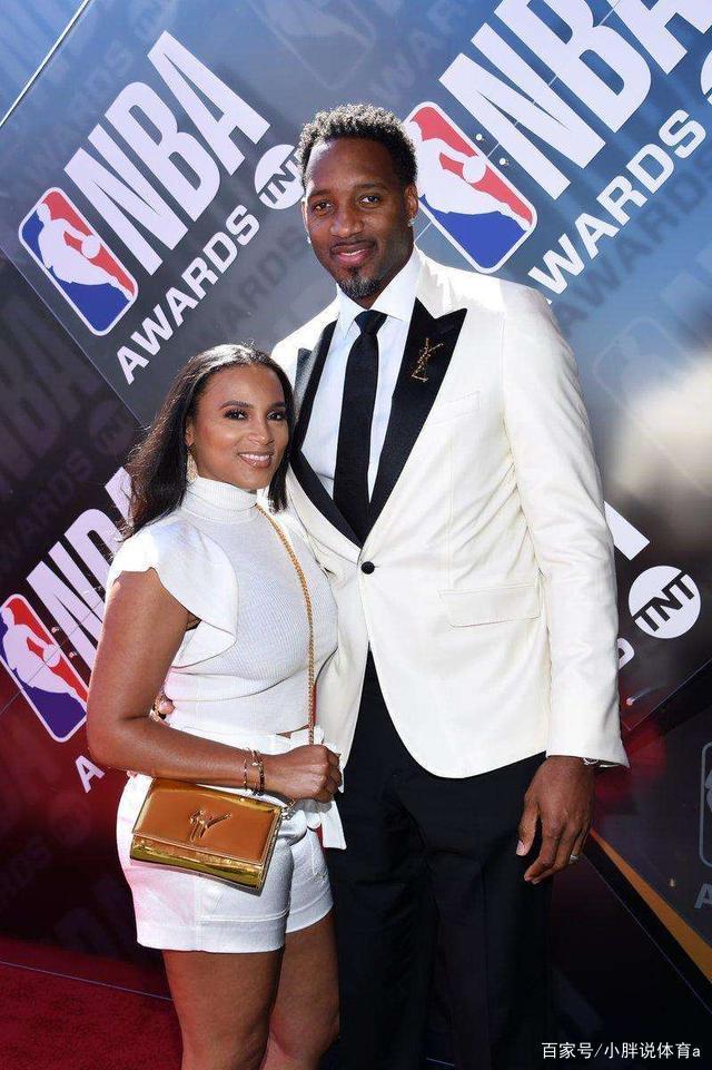 亨德森首年 亨德森首年