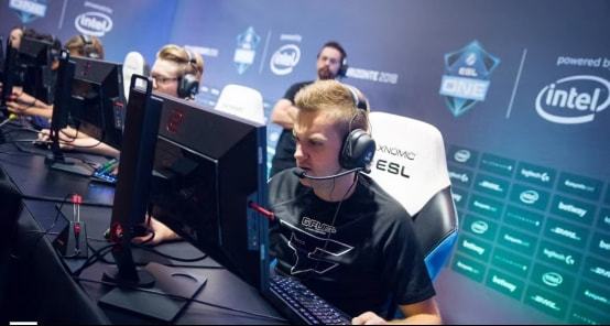 表现引起了 表现引起了